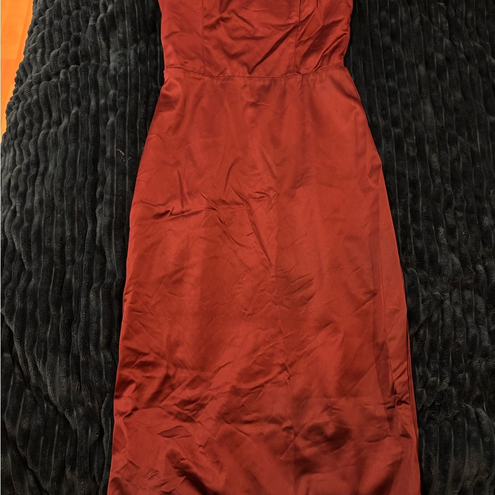 Elegant Red Midi Dress